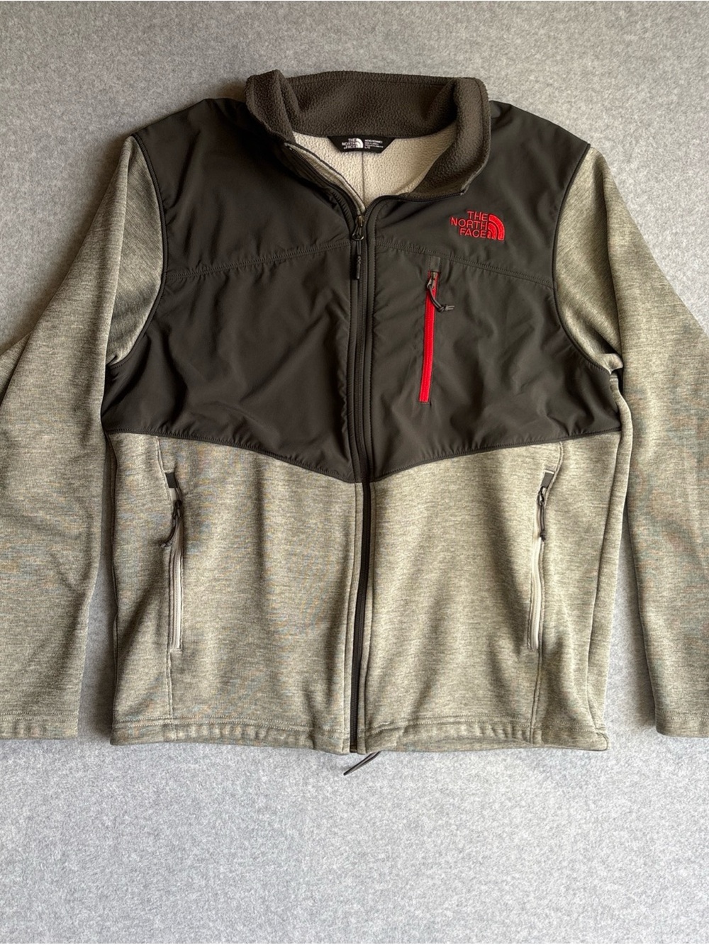 The North Face‎ Men's Two-Tone gray Fleece Jacket